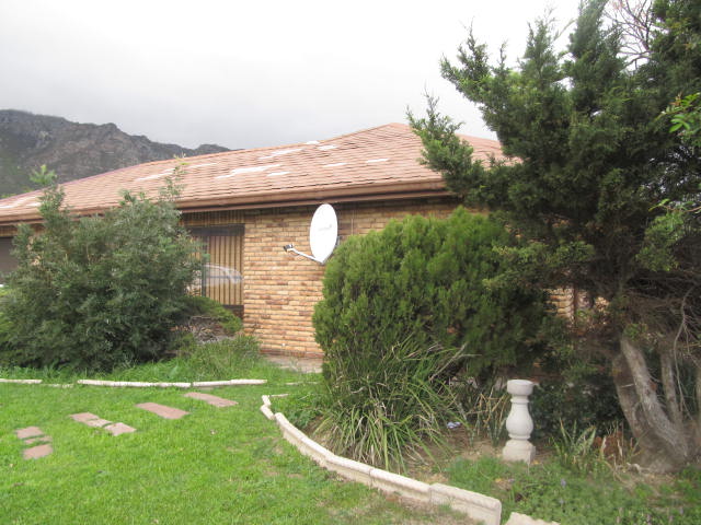 4 Bedroom Property for Sale in Gordons Bay Central Western Cape